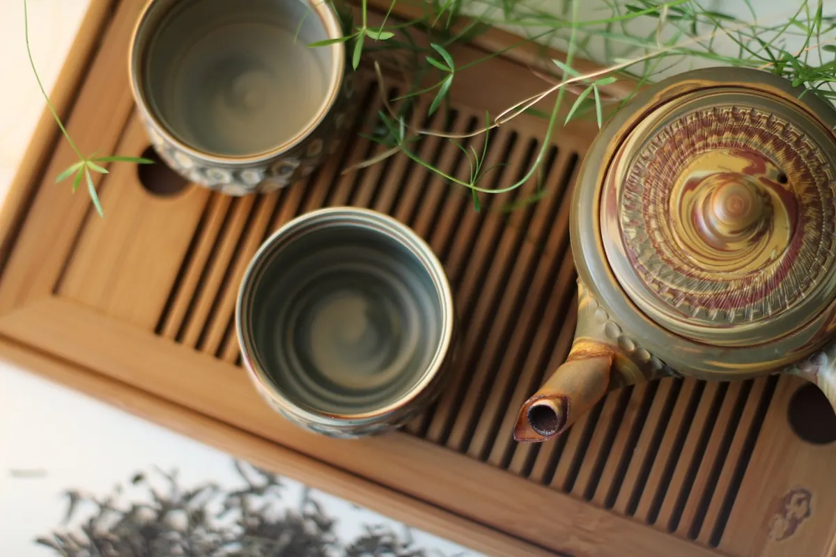 How to Build a Tea Flight for Your Pet Cafe Date